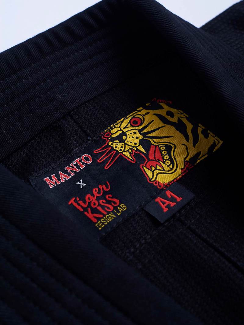 MANTO coral BJJ Gi-black